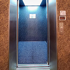 남관 엘리베이터 입구 폭85cm · 공간140x160cm